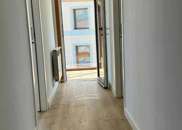 Casa Abuela Peregrina * San Salvador de Poio