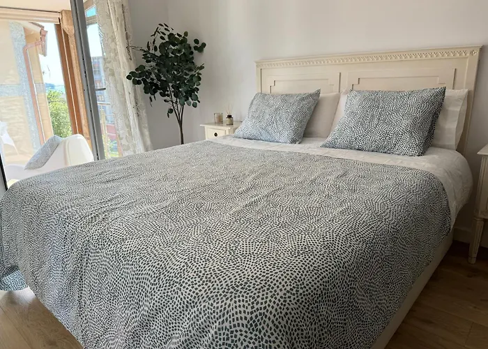 Casa Abuela Peregrina * San Salvador de Poio